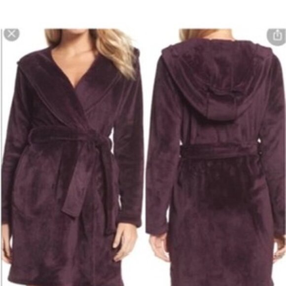 UGG Miranda Plush Belted Short Hooded Robe Port Purple XS - Picture 2 of 14